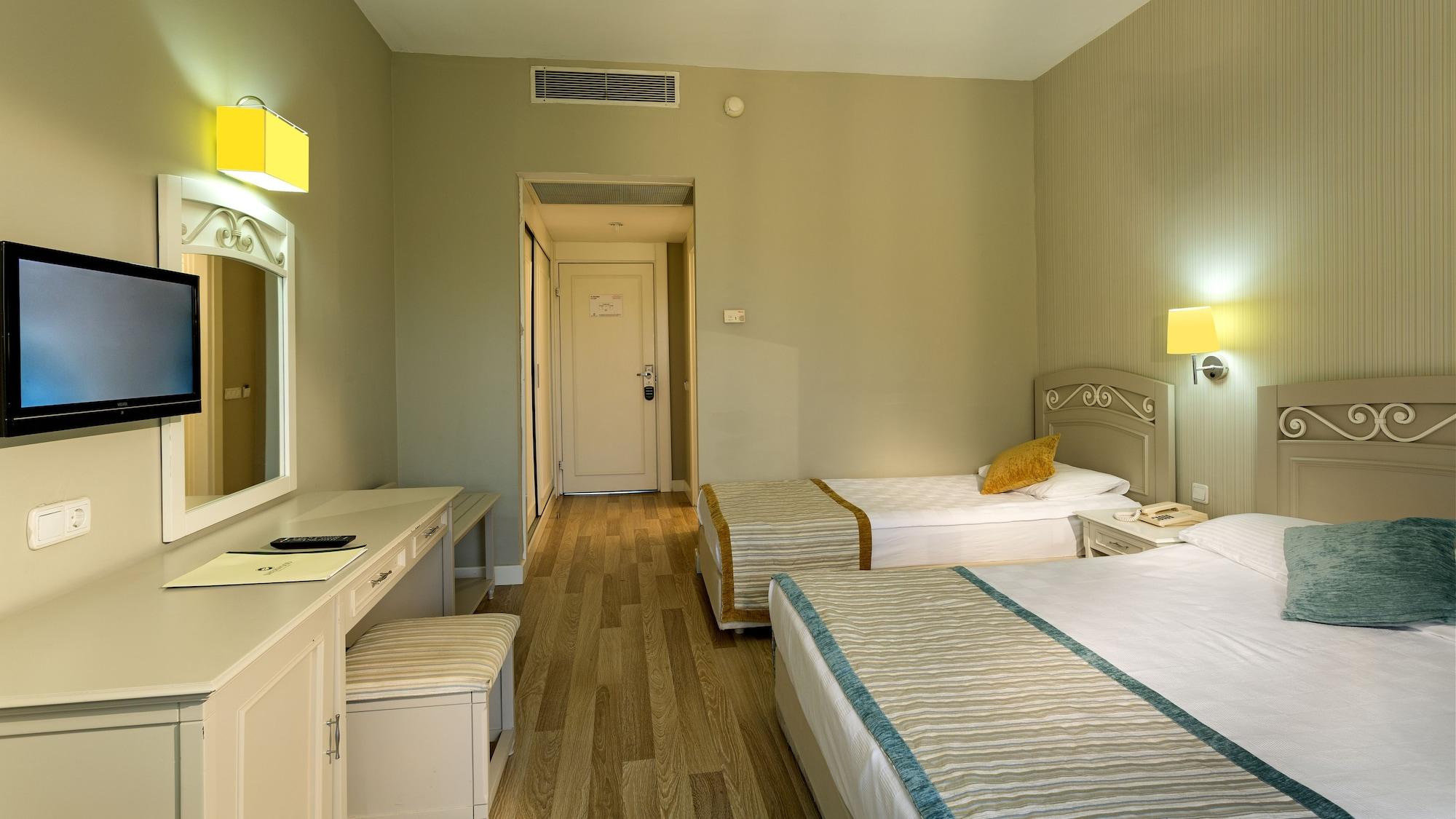 Greenwood Kemer Resort Bagian luar foto