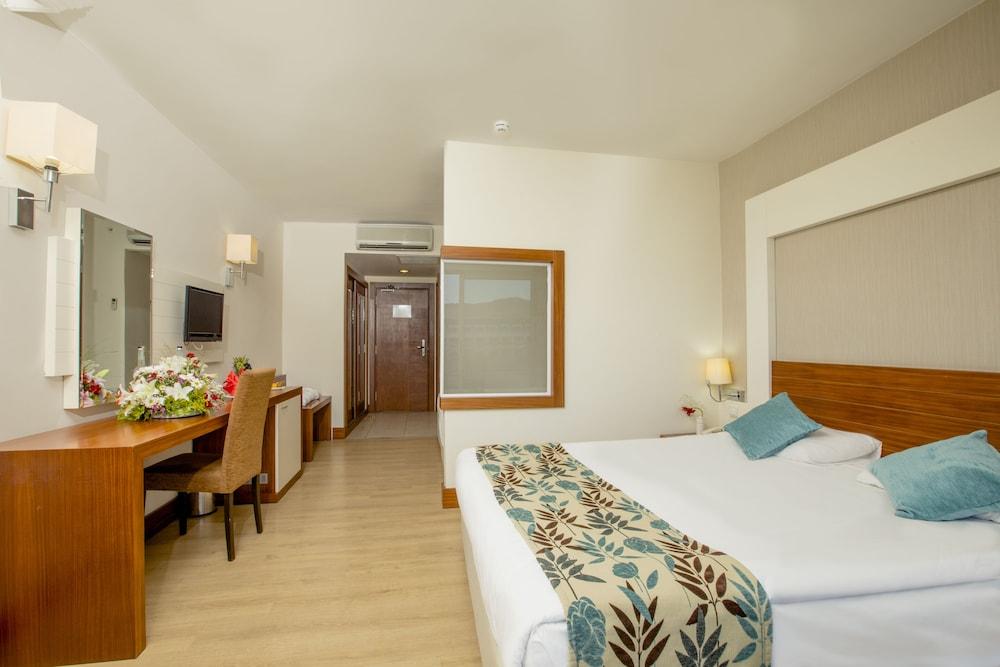 Greenwood Kemer Resort Bagian luar foto