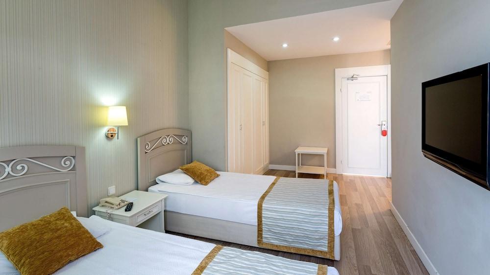 Greenwood Kemer Resort Bagian luar foto