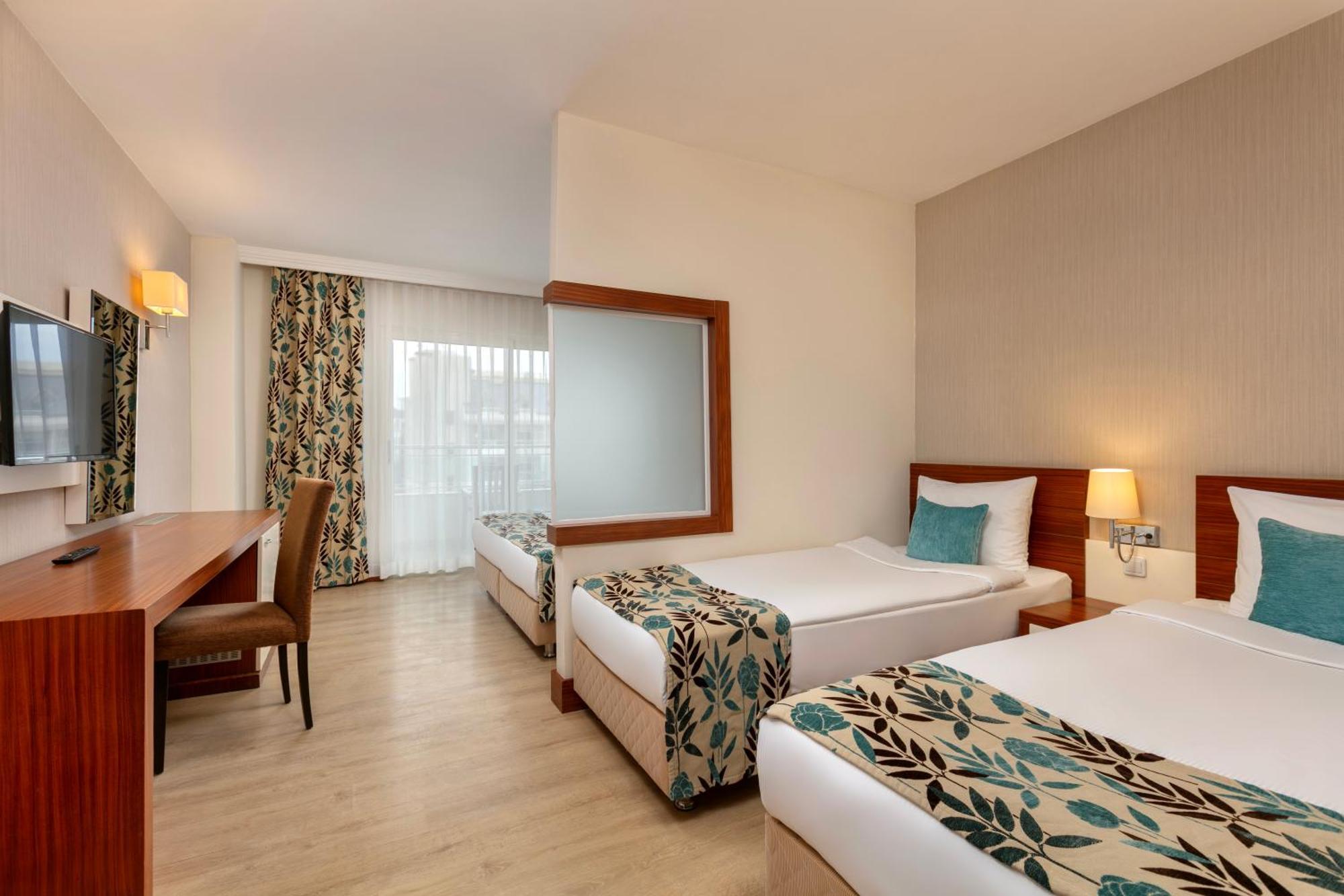 Greenwood Kemer Resort Bagian luar foto