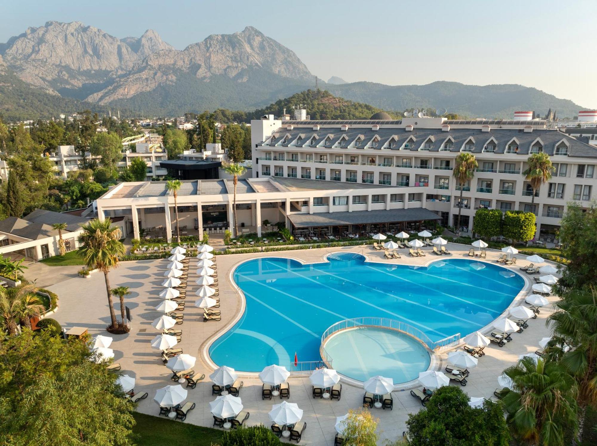 Greenwood Kemer Resort Bagian luar foto