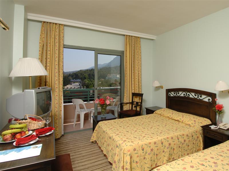 Greenwood Kemer Resort Bagian luar foto