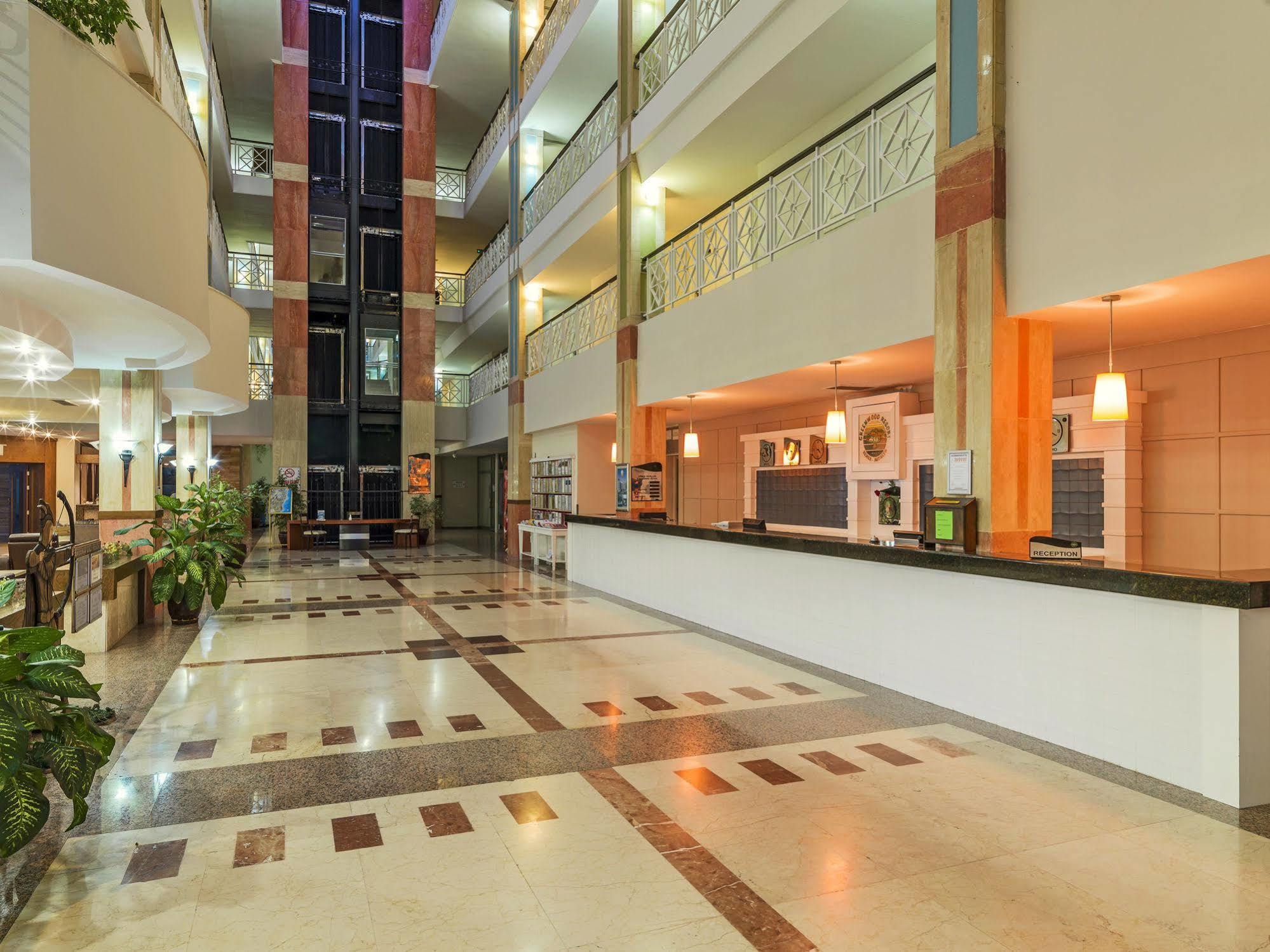 Greenwood Kemer Resort Bagian luar foto